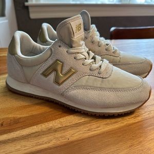 Women’s New Balance Sneakers White/Gold